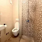 Apartment L&t *