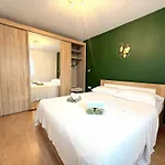 L&t Apartment *