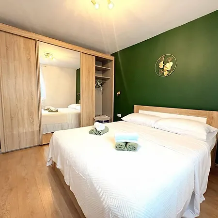 L&t Apartment *
